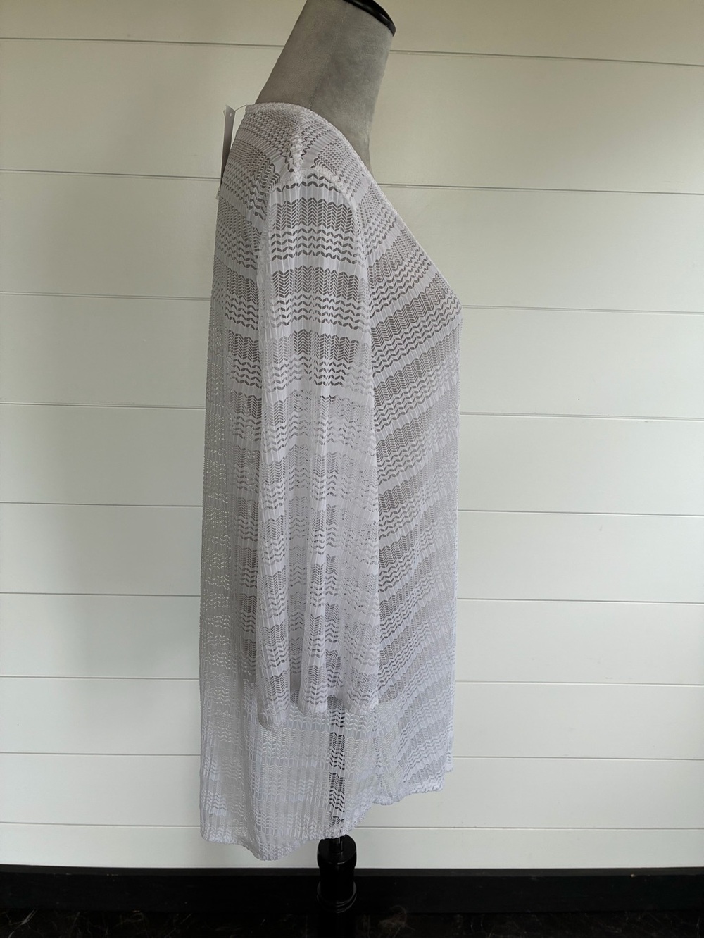 Jordan Taylor White V-Neck Sheer Crochet Swim Coverup Sz L NWT/0260 - Picture 3 of 6